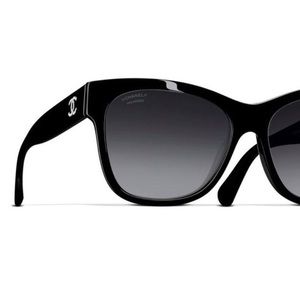 Chanel Polarized Sunglasses (Authentic)